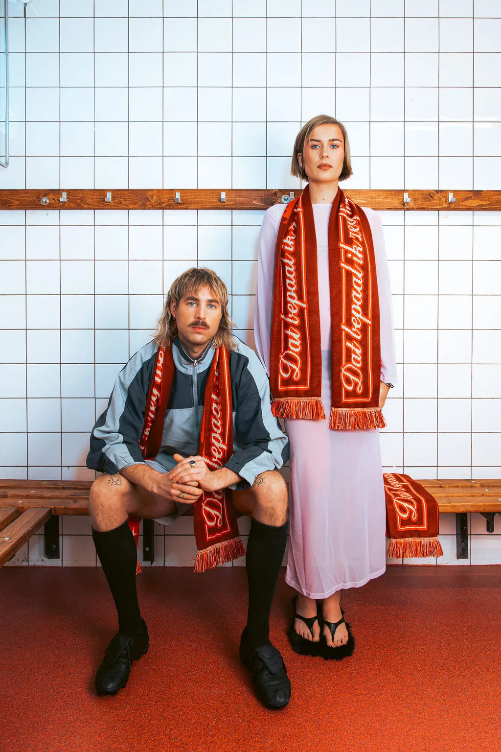 Dat Bepaal Ik Zelf Wel - Scarf - Illustration by Juul Lit